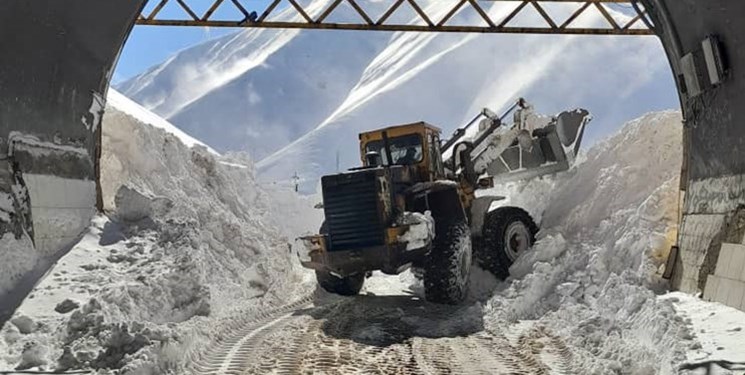  300 روستاي آذربايجان‌شرقي در محاصره برف