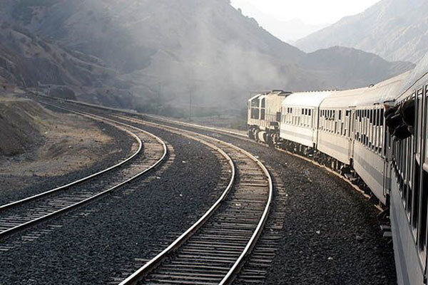 فاصله تهران تا تبريز با قطار 5 ساعت کوتاه‌تر مي‌شود